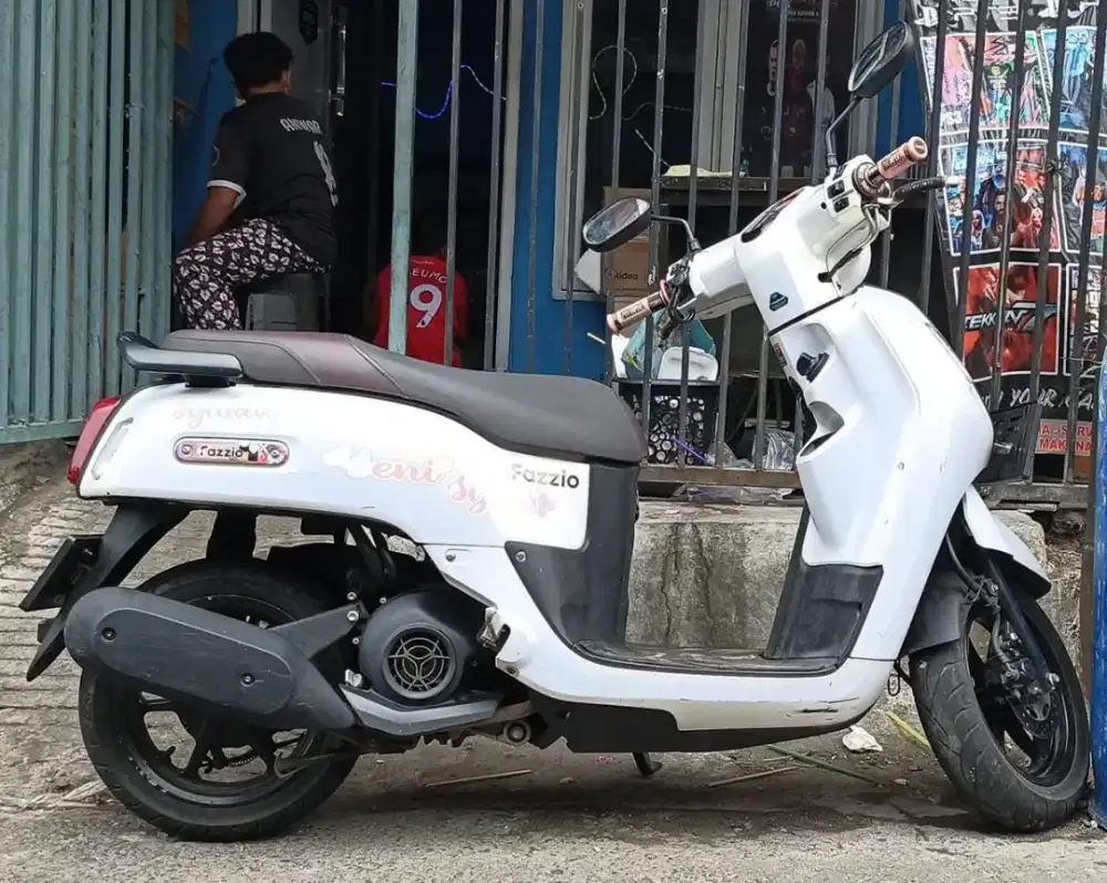 Motor fazio putih di jual murah bisa kurang dikit