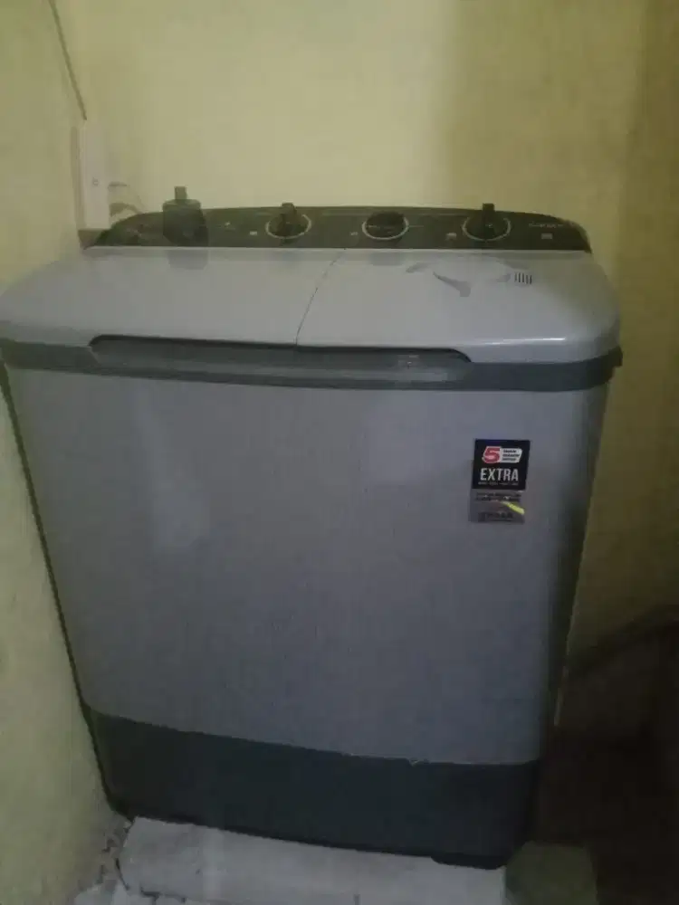 Mesin cuci 2 tabung sanken