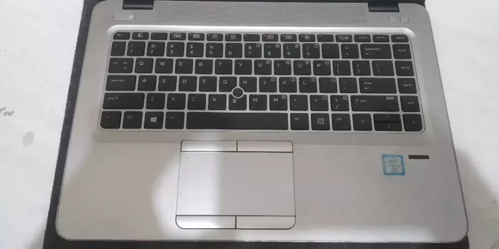 Laptop HP touchscreen i5 6300U RAM8