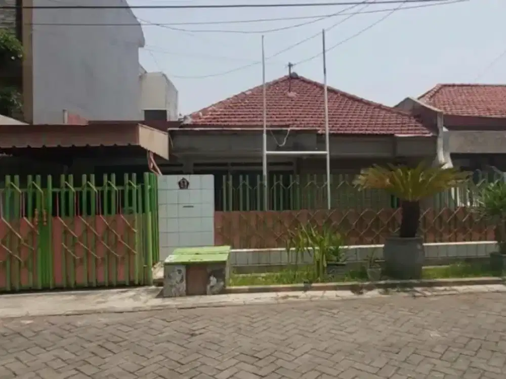 DIJUAL : RUMAH SIAP HUNI DI MANYAR TIRTOYOSO, SURABAYA TIMUR!