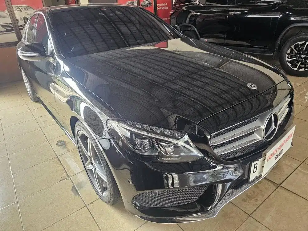 Mercedes Benz C300 W205 AMG Line 2018 Hitam