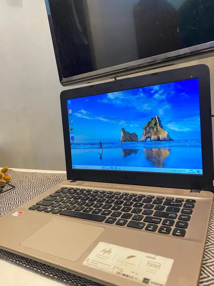 Laptop ASUS X441B