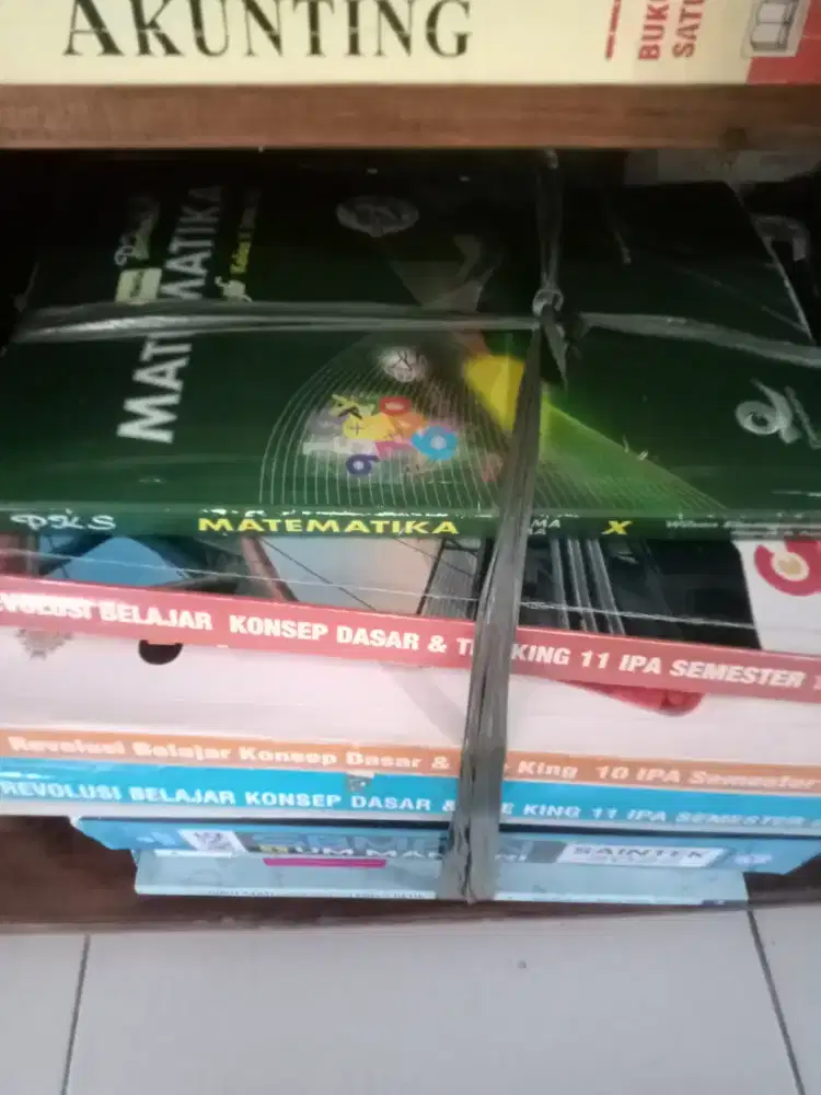Buku eks SMA les sbmptn