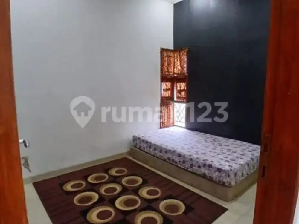 Rumah Bagus Siap Huni Posisi Hook dan Strategis