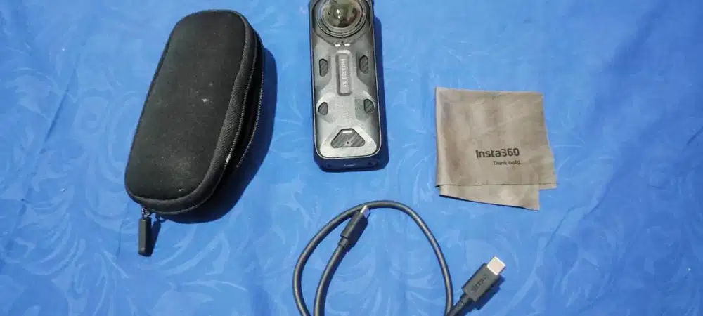 Insta360 X4 bekas mulus free premium lens dan carry case