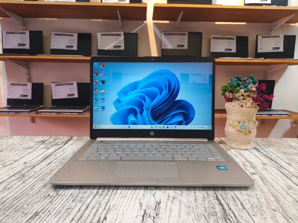 Laptop HP 14S-DQ0508TU Intel Celeron N4120 Ram 4GB