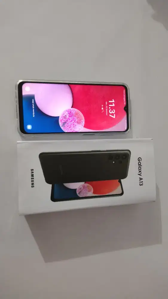 Jual hp samsung A13, 4+4/128, hitam, hp lengkap fullset. Nego