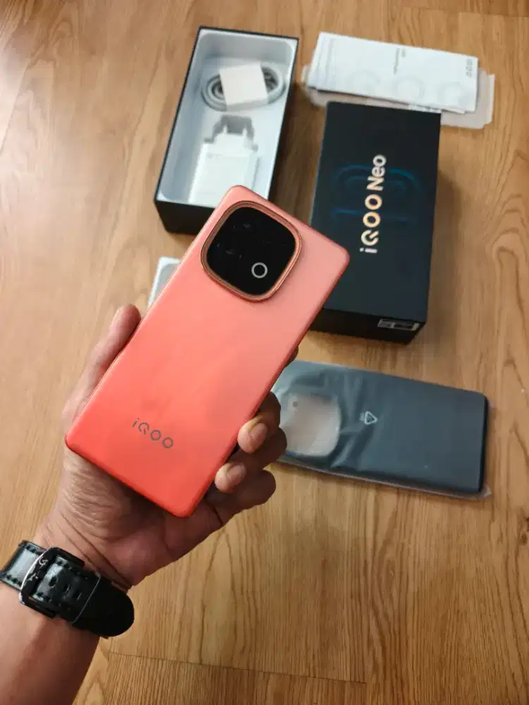 Iqoo neo 10 16/512