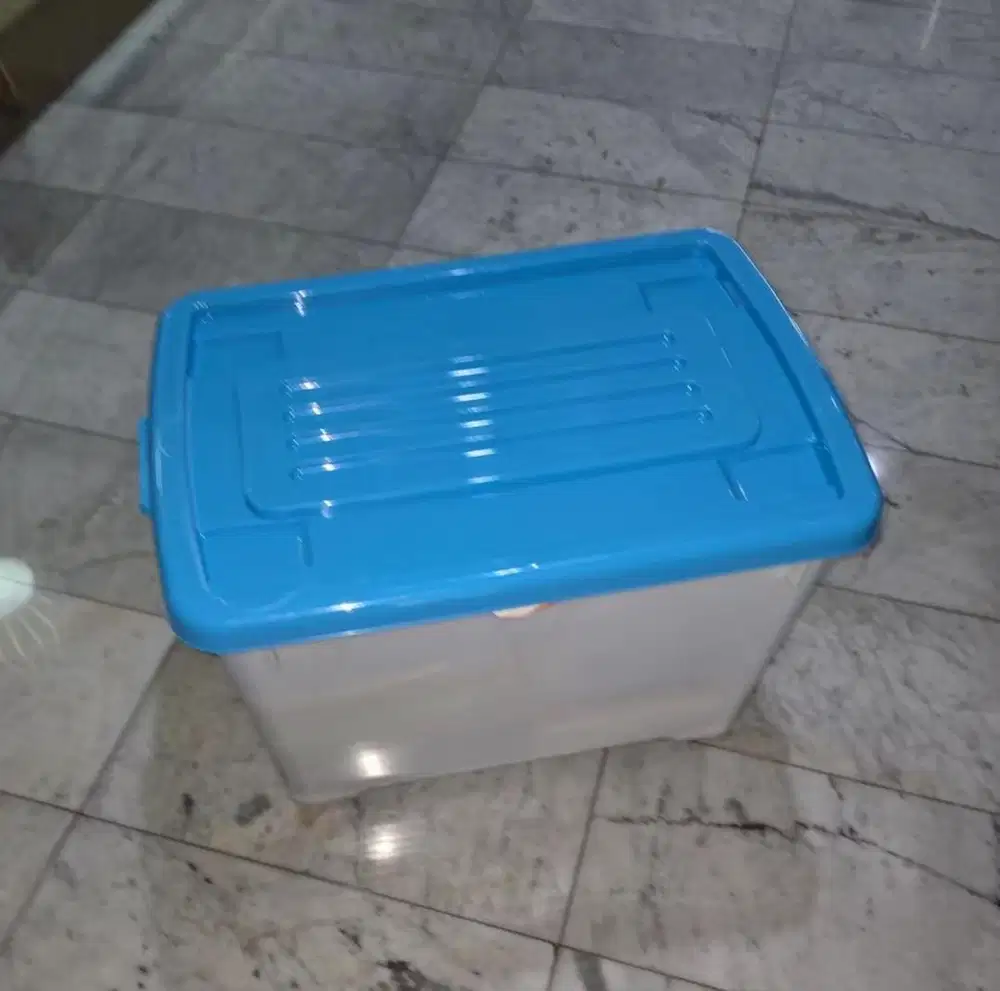 container box plastik 35L