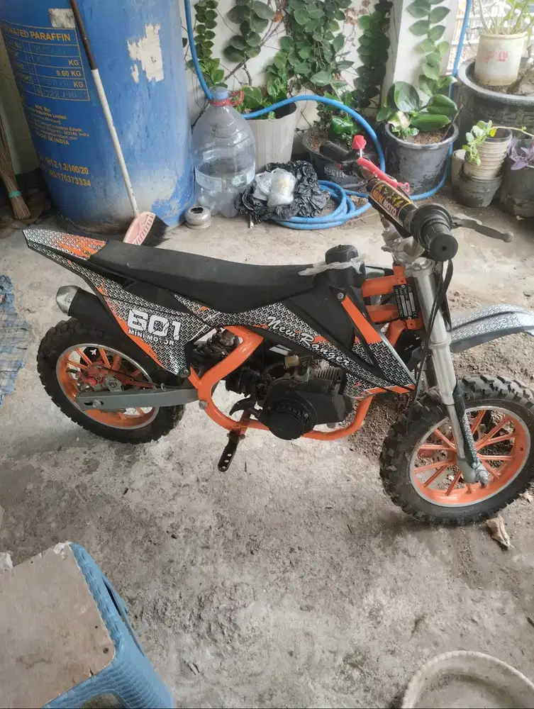 Motor trail anak