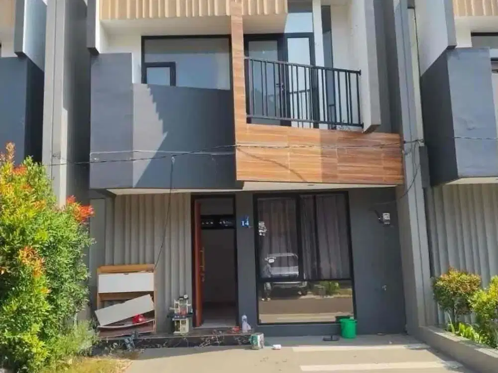Over Kredit Rumah 2 Lantai

Lokasi. 
Trevista Hills
Cluster kebayoran
Pondok Petir