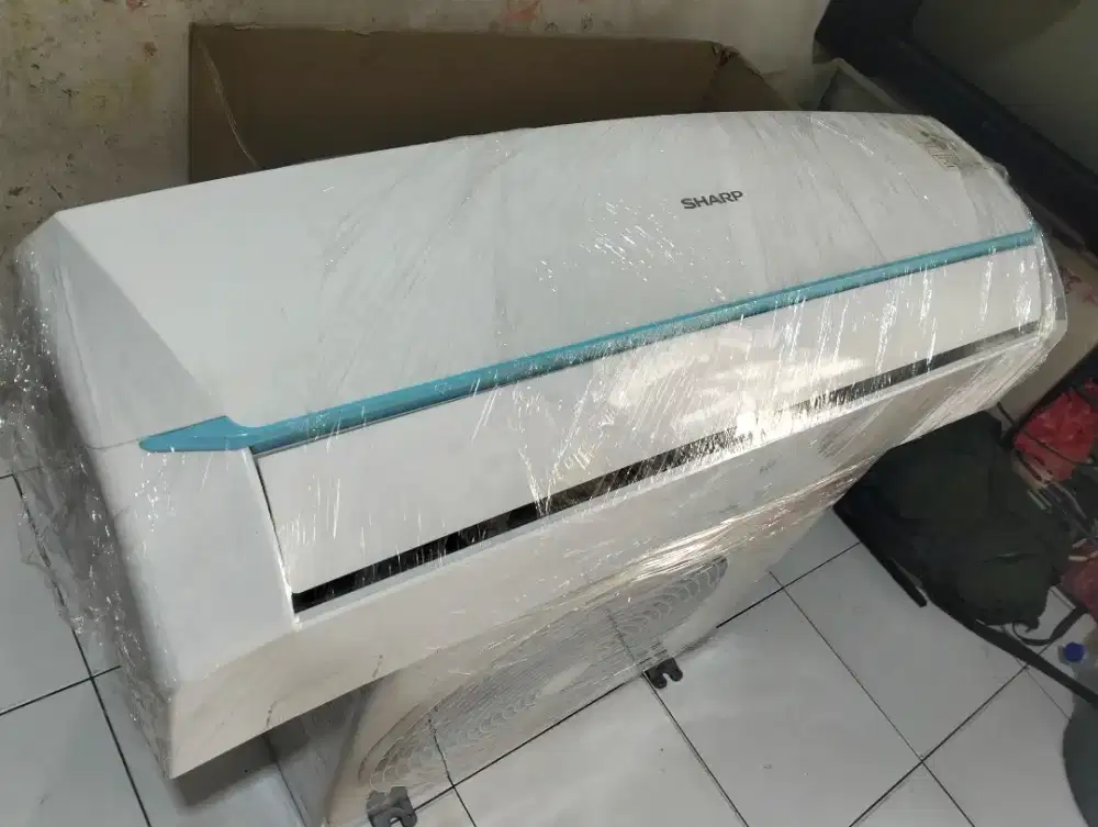 AC 1/2pk Sharp hemat listrik, dijamin masih dingin