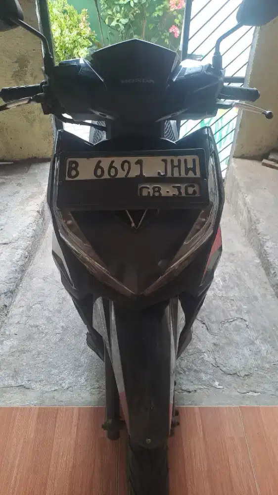 Vario 125 tahun 2015 pajrk baru lewat..