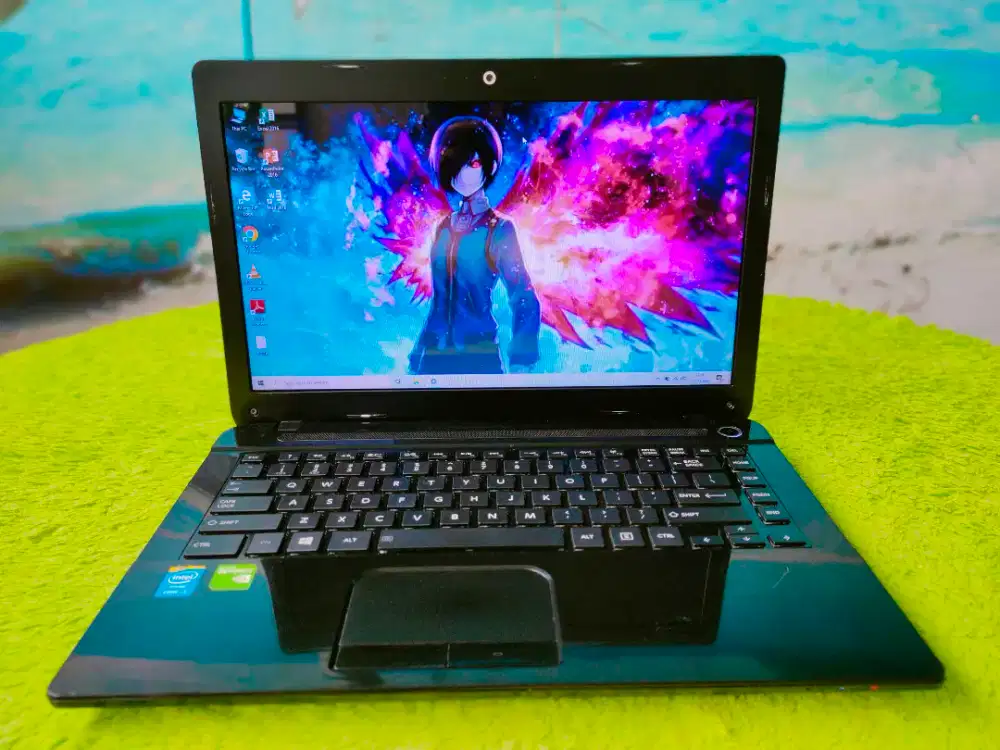 Toshiba C40-A Core i5 8GB SSD 128GB + HDD 500GB VGA Intel Lancar