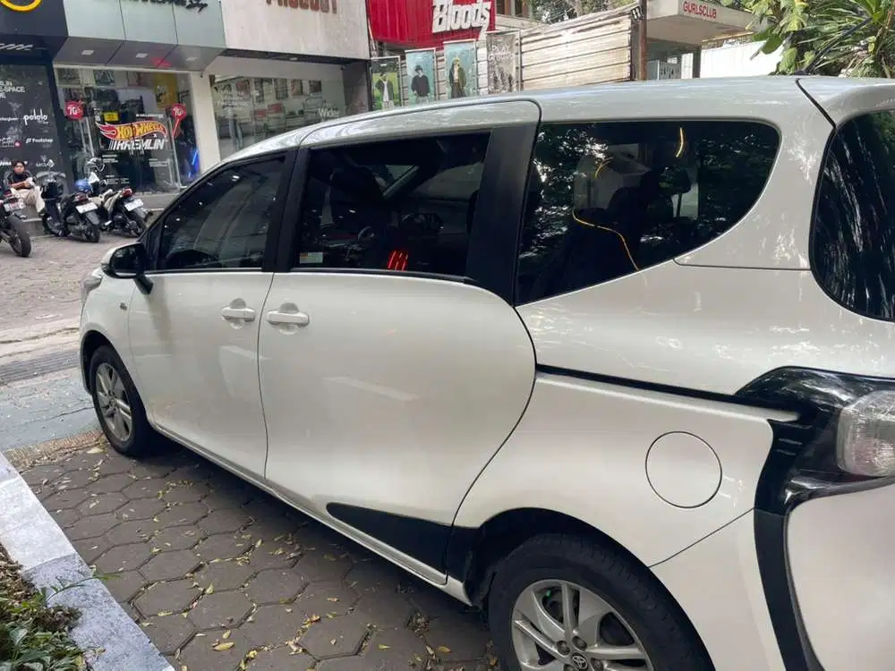 Toyota Sienta 2016 Bensin