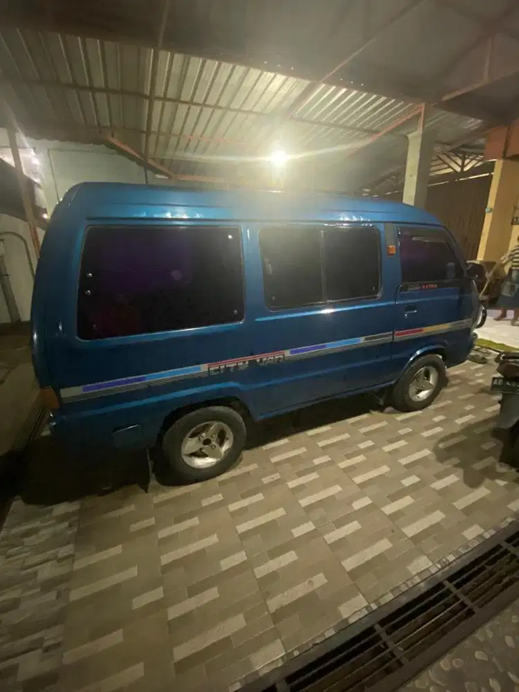 dijual mobil carry