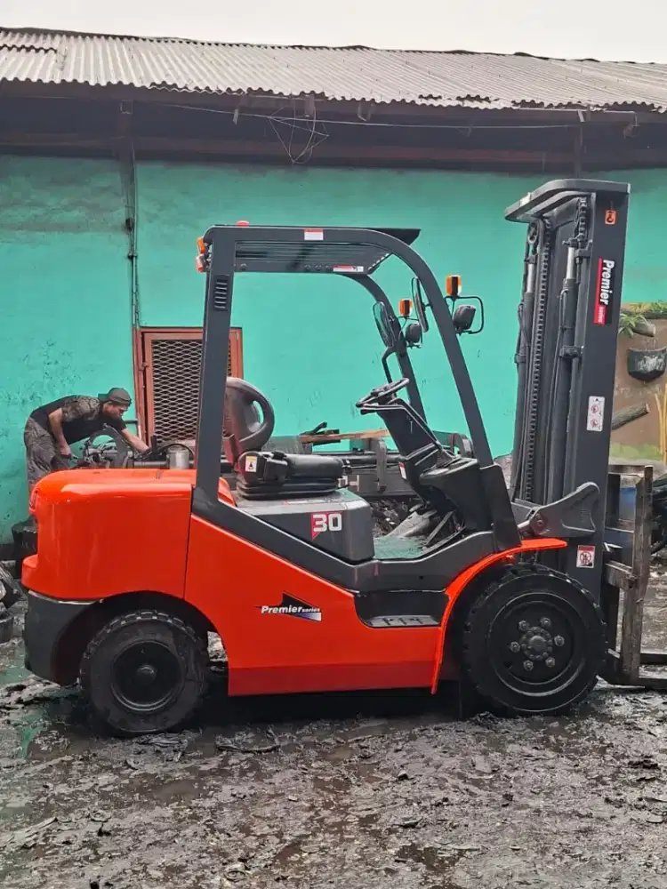 Forklift HELI 3 ton, Three lift 5 Meter