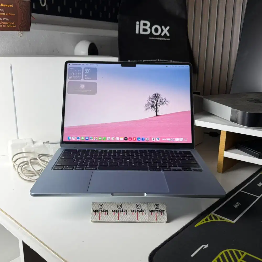 MacBook Air M4 16gb 256gb Sky Blue iBox Battery Health 100%