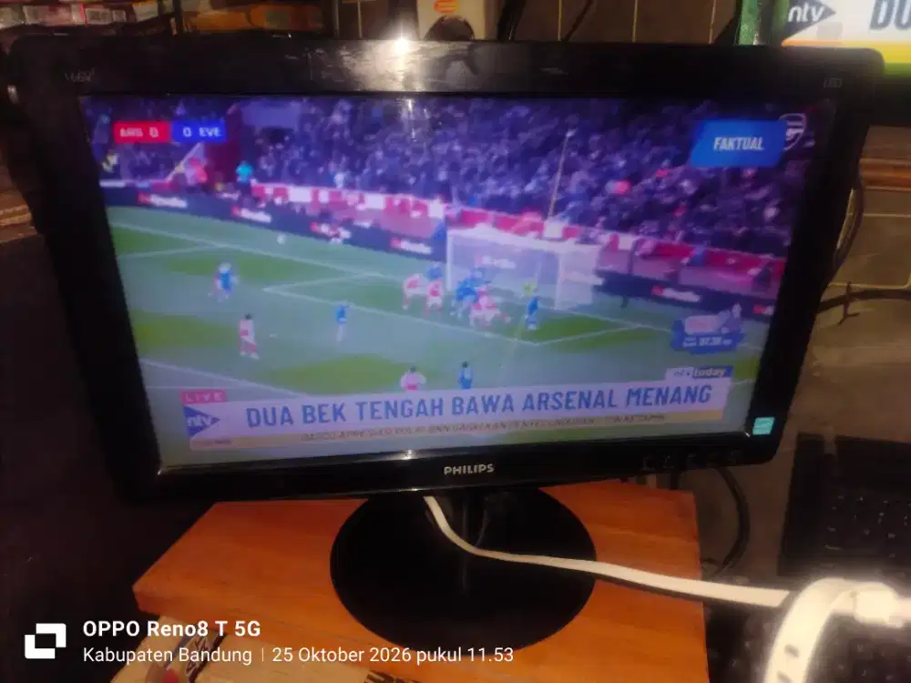 Monitor Phillips 16in widescreen