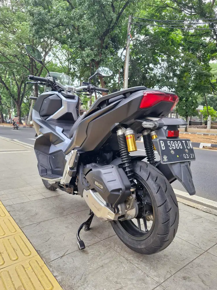 DIJUAL CASH HONDA ADV 150 CBS ISS THN 2022 PJK IDUP SIAP PAKAI
