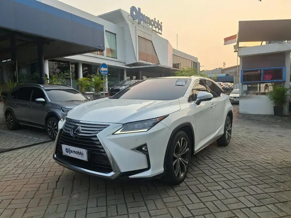 PROMO - Lexus RX200t 2016 CBF