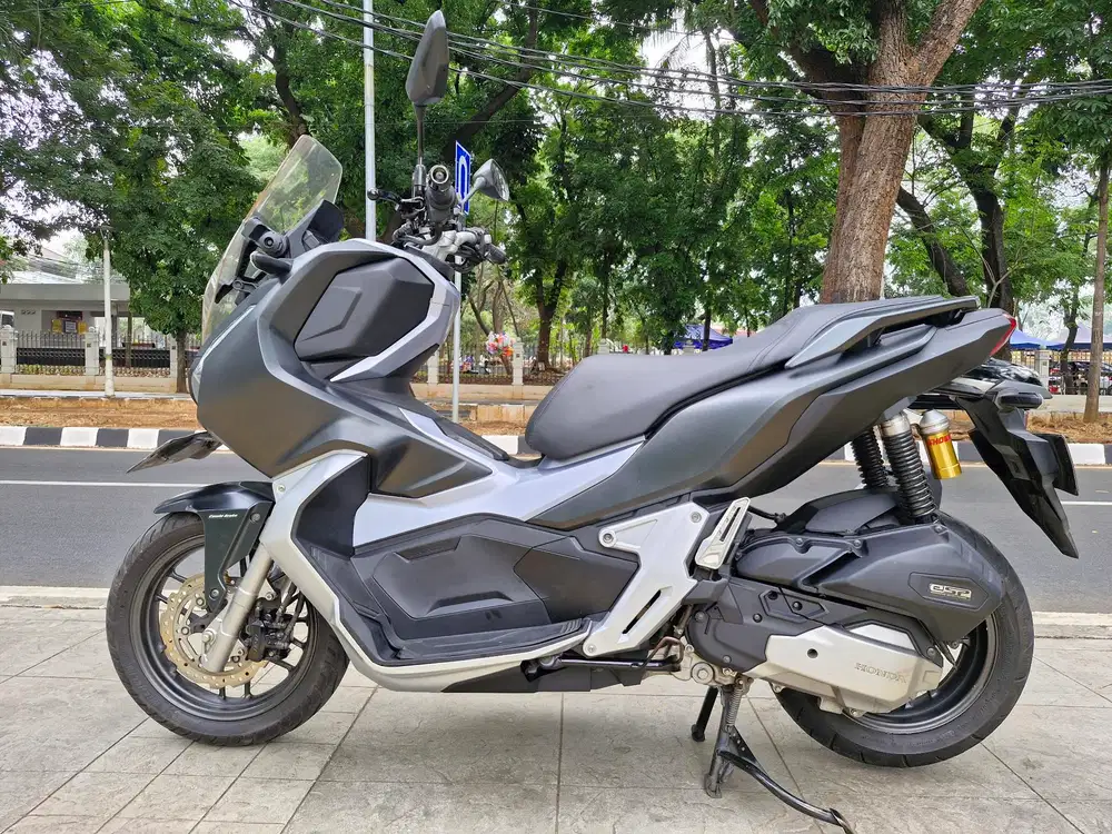 DIJUAL CASH HONDA ADV 150 CBS ISS THN 2022 PJK IDUP SIAP PAKAI