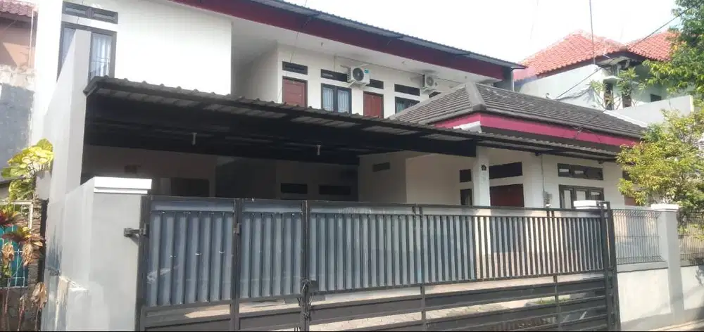 DIJUAL RUMAH KOS 9 KAMAR DI MANAHAN, SOLO — SHM