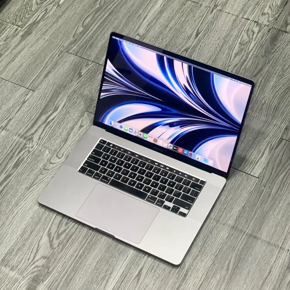 MACBOOK PRO 2019 CORE i9 16GB/1TB 16 inch