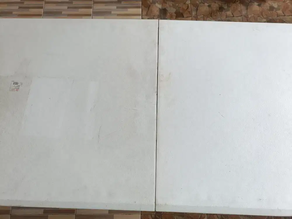 Meja lipat portable