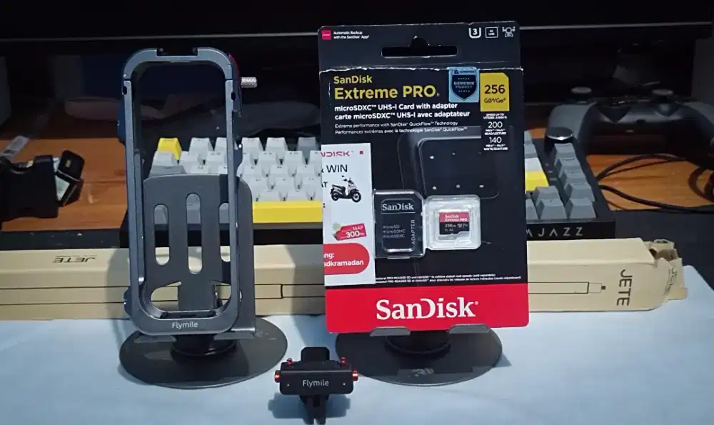 Paket Bundling Accessories & MicroSD Insta360