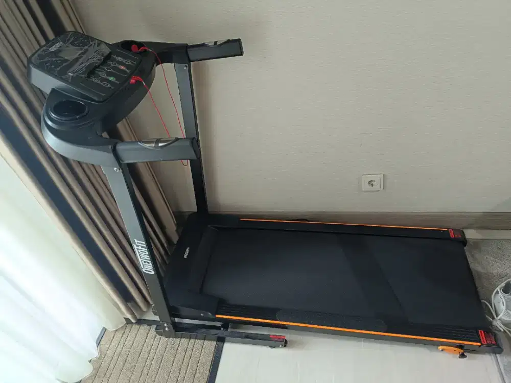 Dijual Treadmill OneTwoFit seperti baruuu