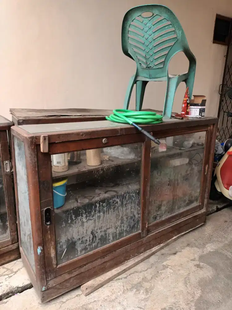 Etalase Jati (Rak jualan)