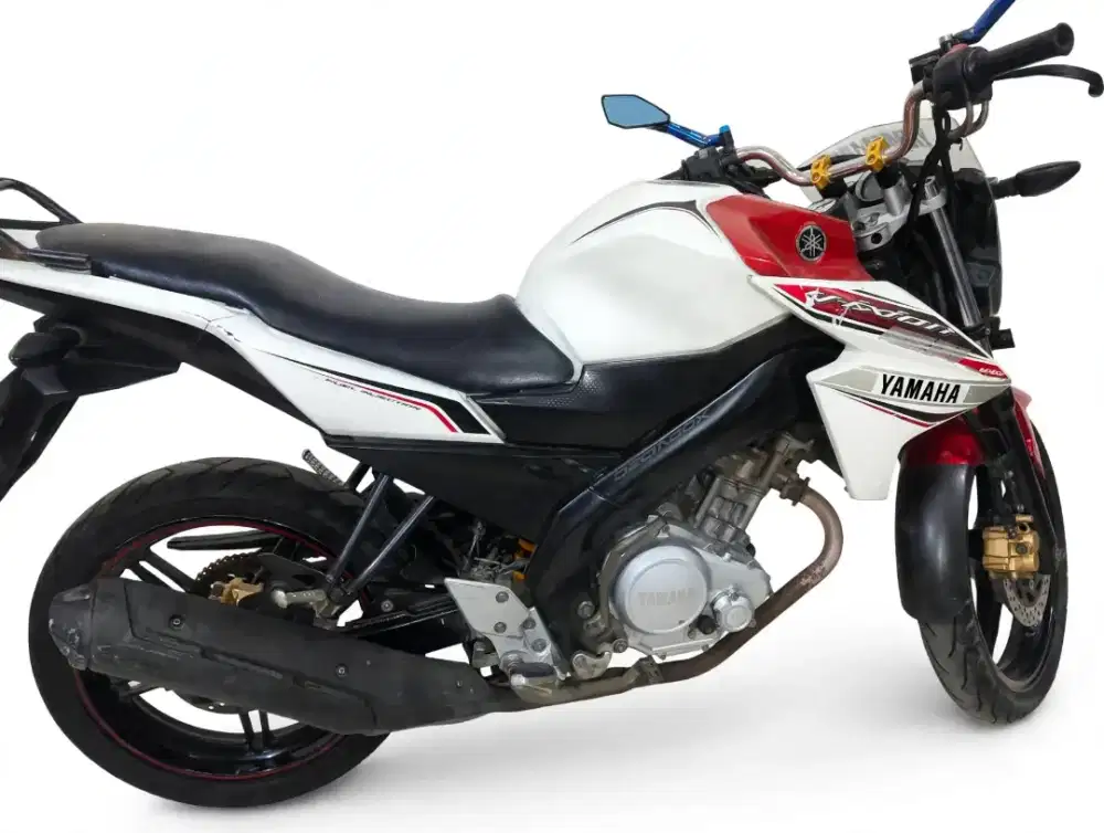 DIJUAL CEPAT Vixion Putih Merah 2013 Second/Bekas  - Bukan Motor Capek