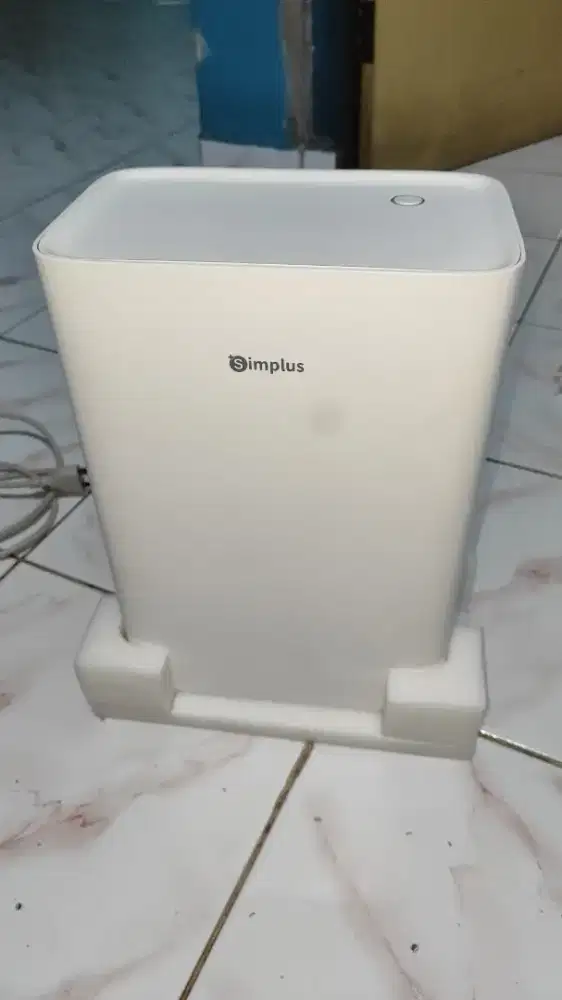 Dehumidifier dan Pembersih Udara Filter Hepa Simplus 2in1