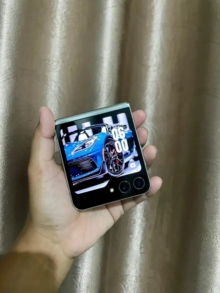 samsung z flip 5 512gb sein ( hp only )