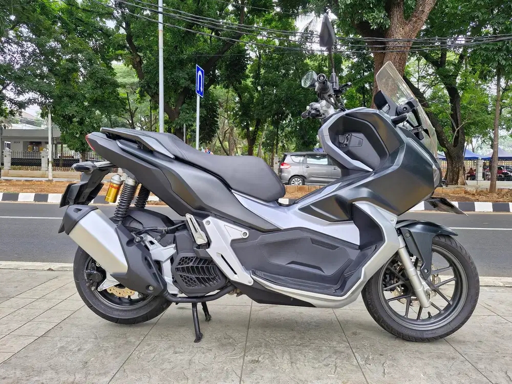 DIJUAL CASH HONDA ADV 150 CBS ISS THN 2022 PJK IDUP SIAP PAKAI