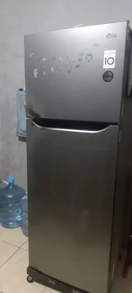 Kulkas LG dua pintu