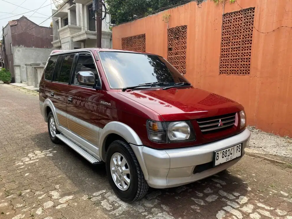 Mitsubishi Kuda Super Exceed Istimewa