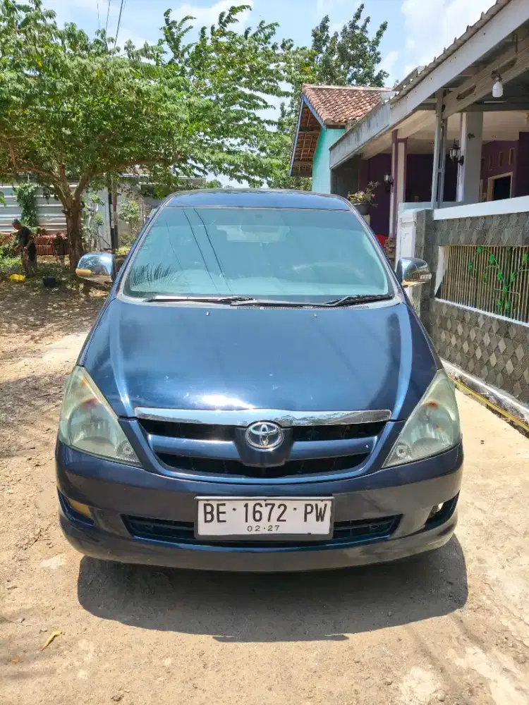 Kijang innova 2005