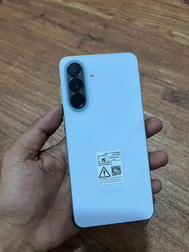 Samsung A57 5G 12/256gb bisa tt