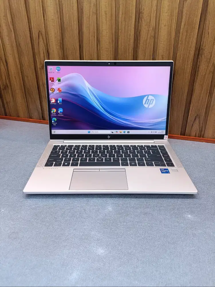 Laptop HP Elitebook Core i7 Gen 11 Mulus