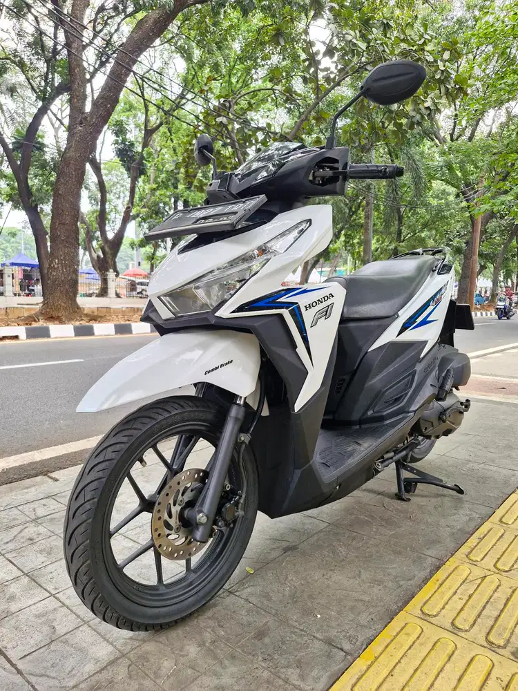 DIJUAL CASH HONDA VARIO 125 CBS LED OLD THN 2017 PJK IDUP SIAP PAKAI