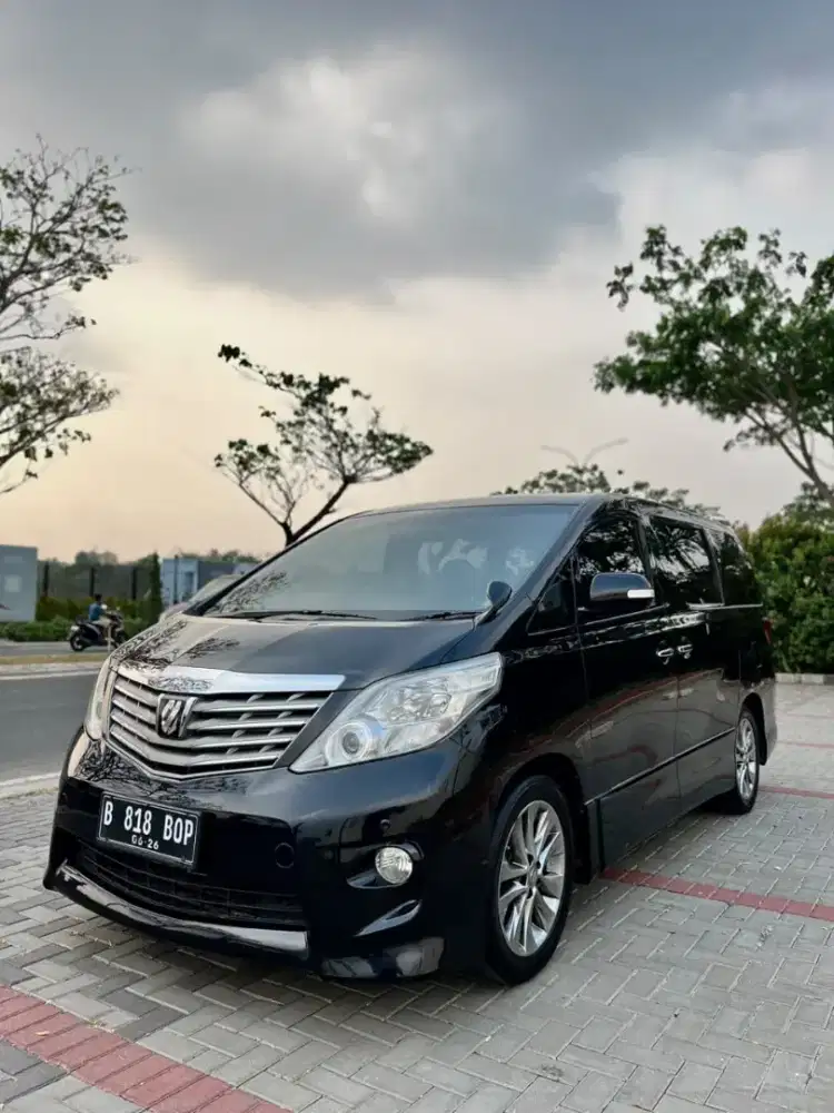 Alphard S CBU 2011