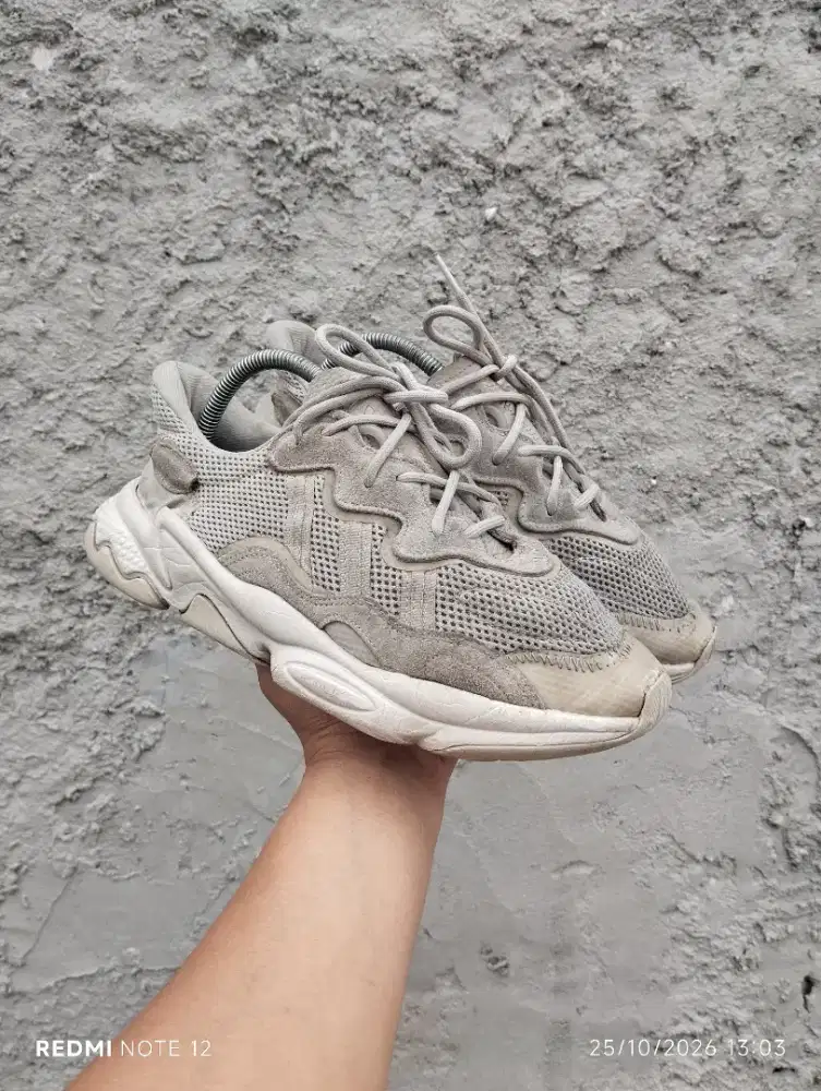 SEPATU ADIDAS OZWEGO
