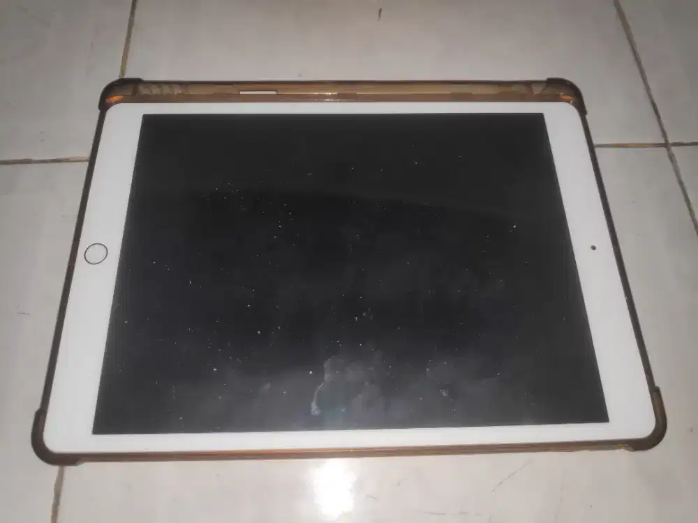 iPAD Gen 8 wifi only 32 gb