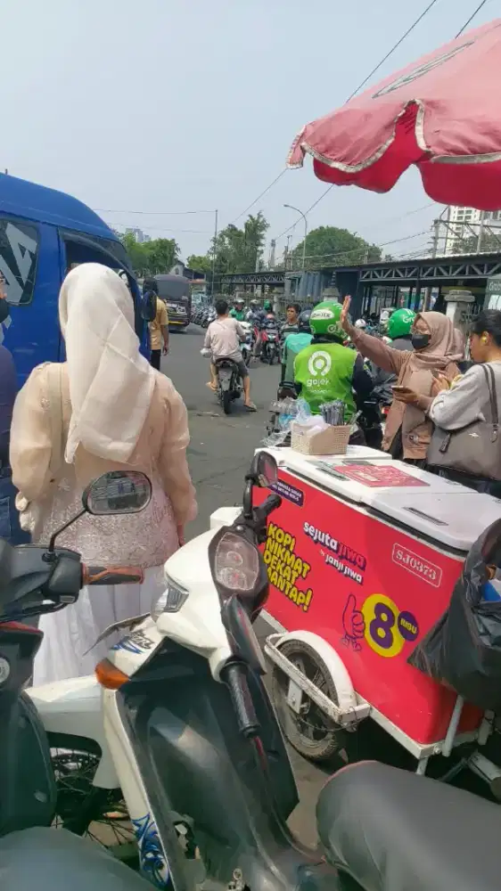 Jasa antar jemput sekolah atau kerja