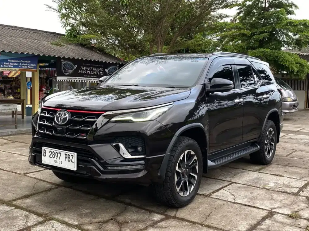 Fortuner VRZ TRDs 2.4 AT 2021