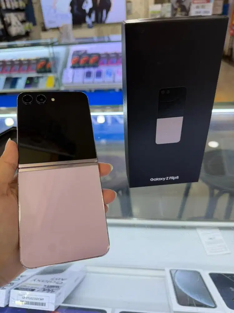 samsung flip 5 ram 8/512