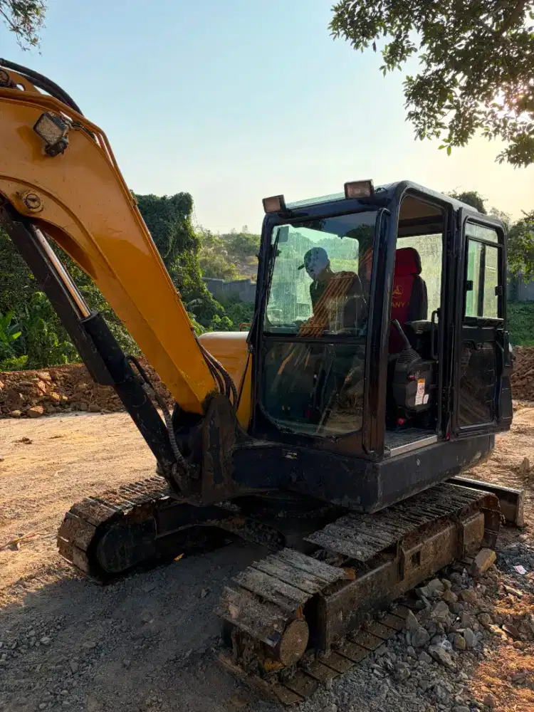 Excavator Mini Sany SY55C th 2024 BUILT UP harga 300jt NEGO