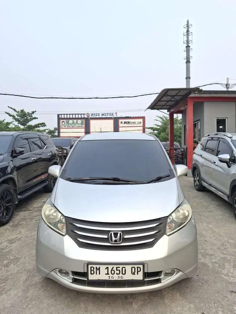 Honda Freed 2009 Bensin